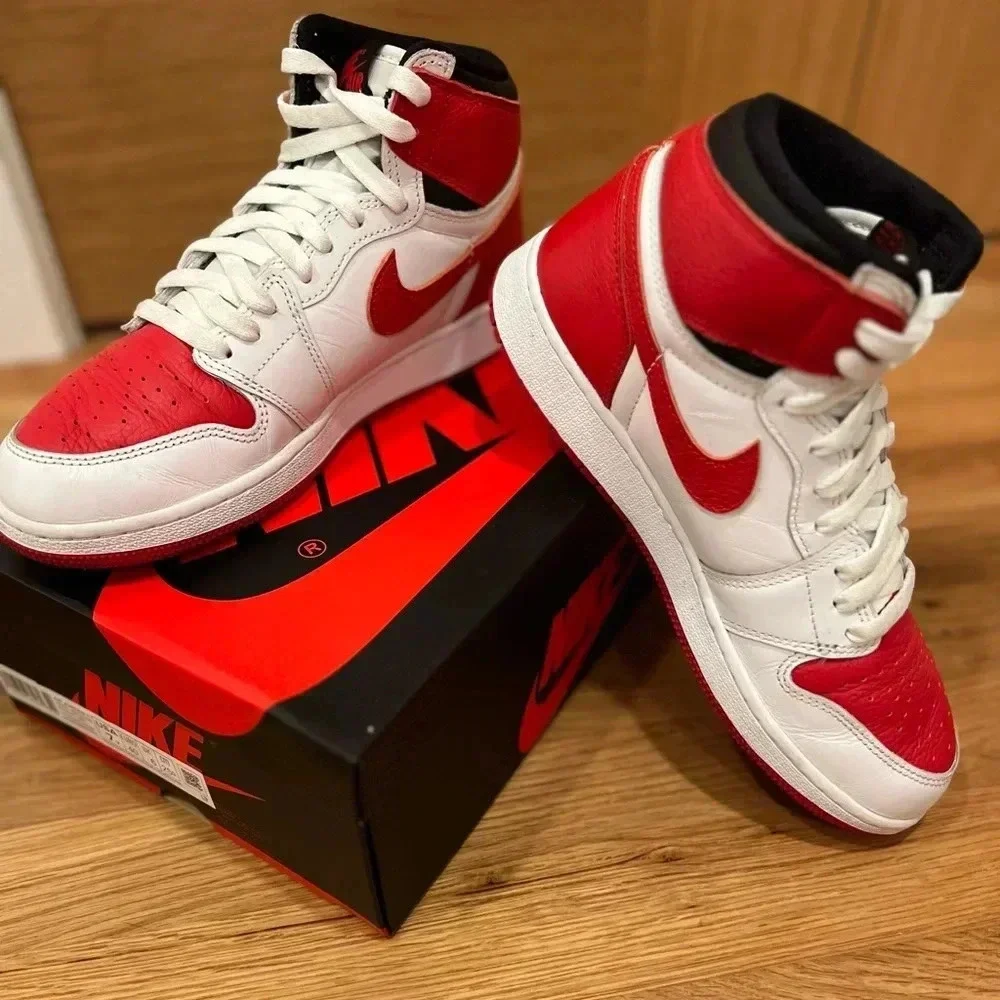 JORDAN ONE RETRO HIGH OG HERITAGE - Size 7Y Red/Black/White - Picture 2 of 8